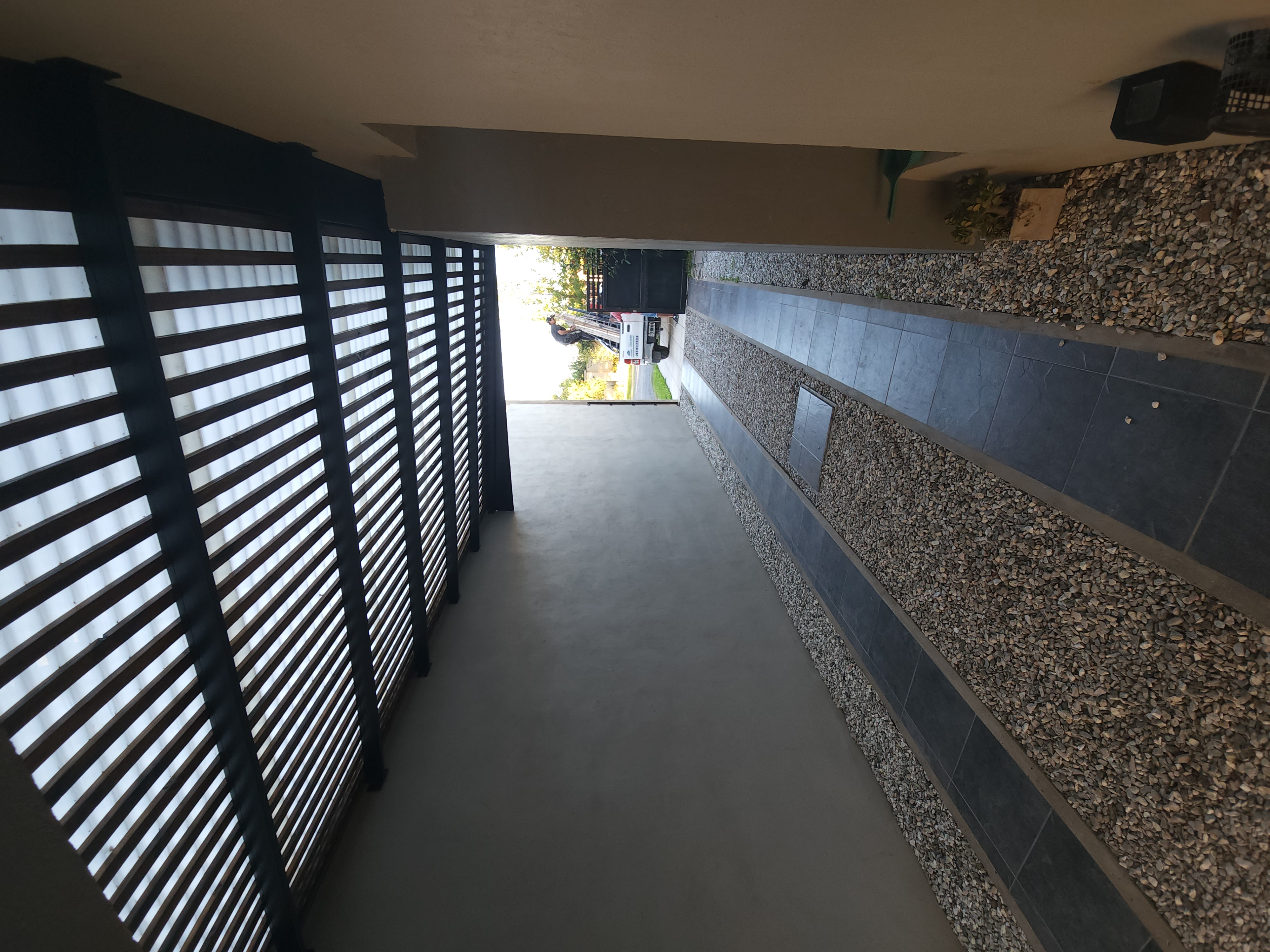 Pergolado moderno traslúcido - Vista interior